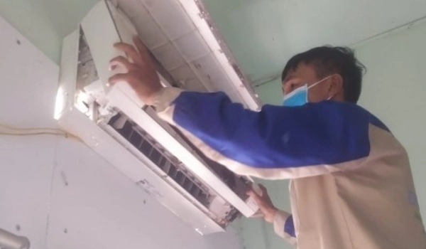 Tháo lắp máy lạnh tại nhà – Đúng quy trình, Giá rẻ, Có bảo hành