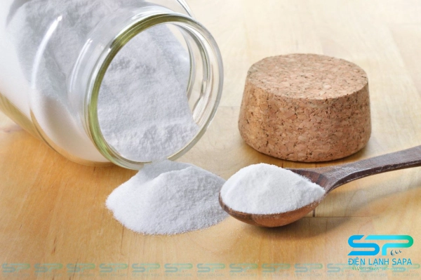 Baking soda có công dụng khử mùi tủ lạnh hiệu quả mà lại dễ kiếm