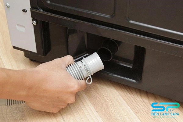 Cách xả hết nước máy giặt nhanh chóng