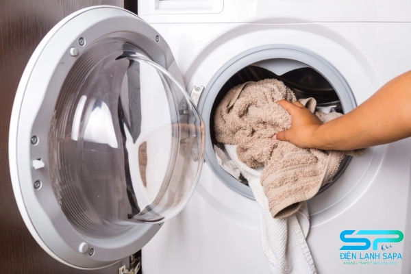 Giữ áo quần luôn sạch sẽ nếu vệ sinh máy giặt thường xuyên
