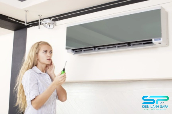Không nên tự sửa máy lạnh tại nhà Quận 2 khi thiếu kiến thức kỹ thuật, dễ gây hư hỏng và mất an toàn