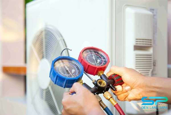 Kiểm tra gas máy lạnh để kịp thời bơm đầy đủ để đảm bảo thiết bị hoạt động tốt