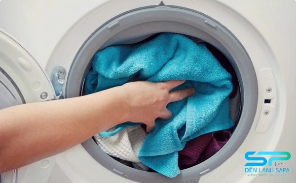 Máy giặt không chạy do quá tải