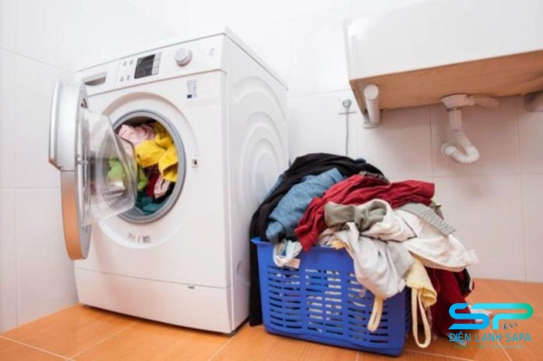 Máy giặt không vắt được do máy bơm bị lỗi