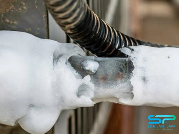 Máy lạnh Quận 5 thiếu gas: lạnh yếu, đóng tuyết, chạy liên tục, tiền điện tăng cao