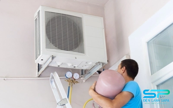 Nạp gas máy lạnh tại nhà