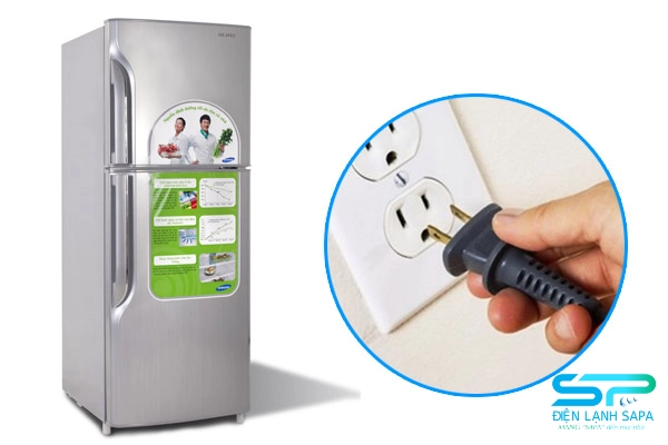 Tủ lạnh làm đá chậm do nguồn điện