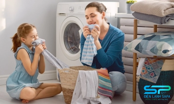 Vệ sinh định kỳ giúp loại bỏ cặn bẩn, giảm hao điện, tăng hiệu suất và kéo dài tuổi thọ máy giặt