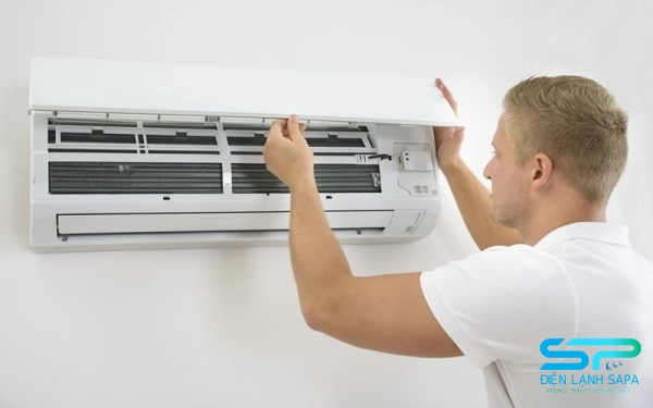 vệ sinh máy lạnh tại nhà đơn giản