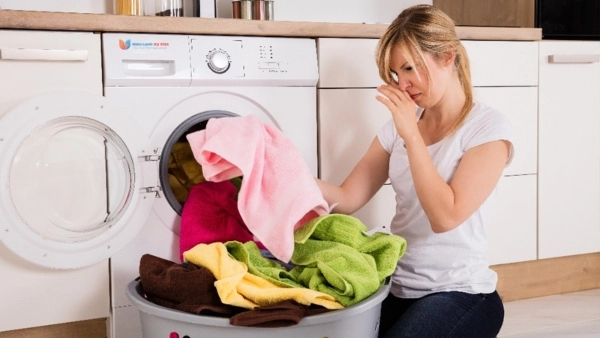 Máy giặt giặt không sạch: Nguyên nhân và cách khắc phục tại nhà