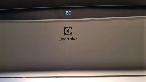 Hướng dẫn xử lý lỗi EC trên máy lạnh Electrolux: Nguyên nhân và giải pháp