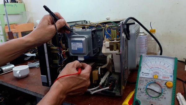 Sửa lò vi sóng Sharp giá rẻ uy tín tại TP.HCM