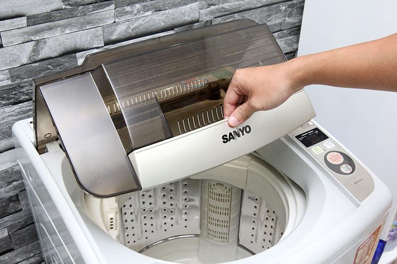 Vệ sinh máy giặt cửa trên vô cùng đơn giản, hiệu quả tại nhà