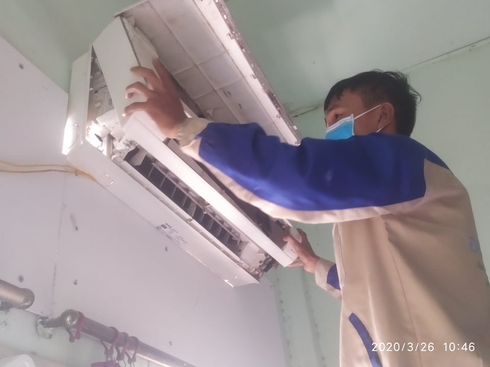 Nhân viên Điện lạnh Sapa vệ sinh máy lạnh quận 7 tại nhà