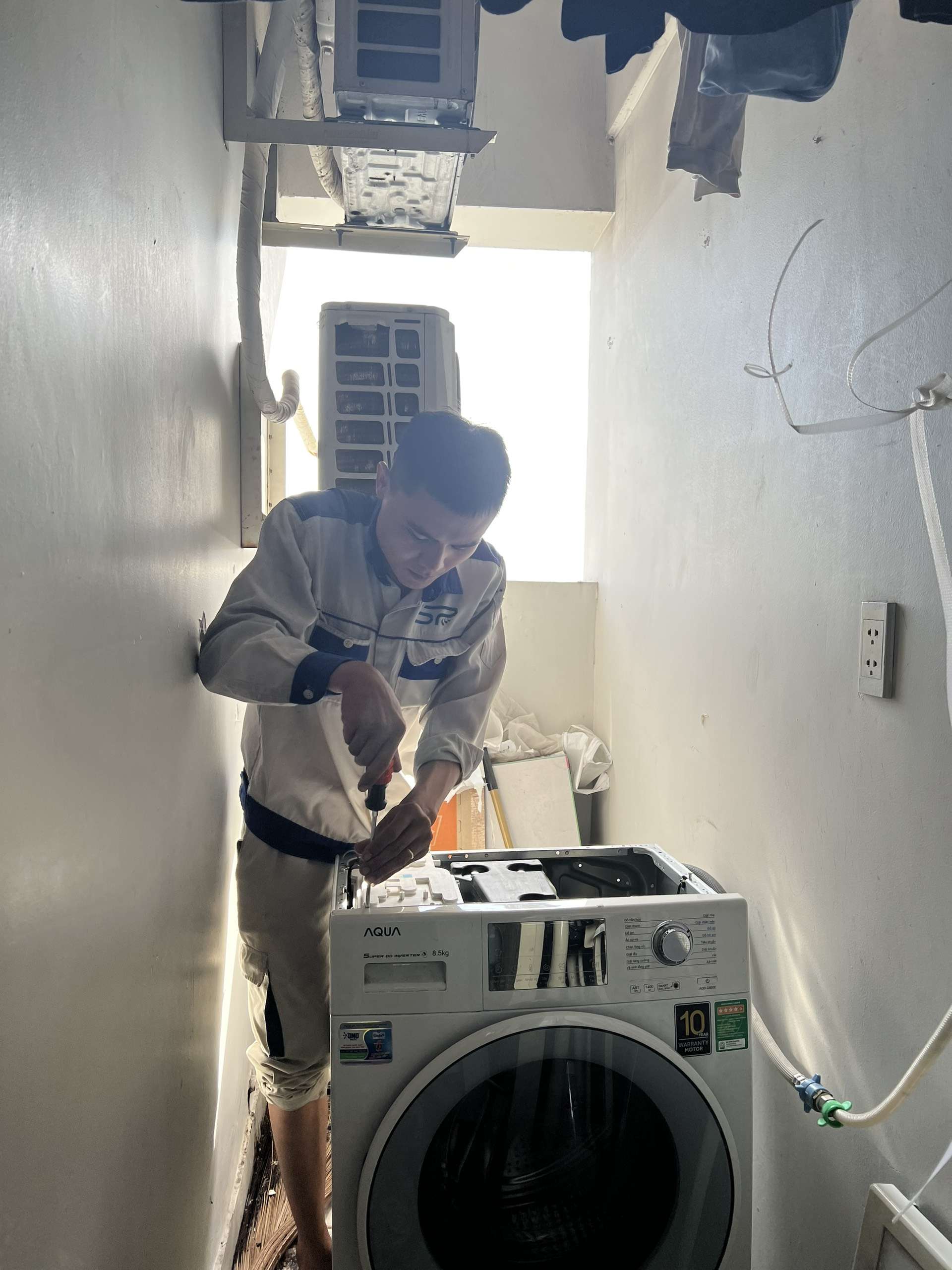 Kỹ thuật viên Điện Lạnh Sapa sửa máy giặt quận Thủ Đức tận tâm, chuyên nghiệp và nhiệt tình