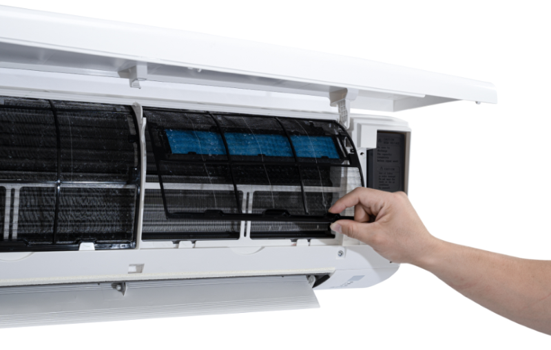 Vệ sinh dàn lạnh máy lạnh Daikin 