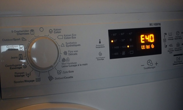 Sự cố thường gặp trên máy giặt Electrolux 