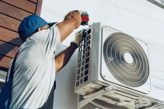 Cục nóng máy lạnh kêu to - Nguyên nhân và 8 mẹo sửa đơn giản tại nhà