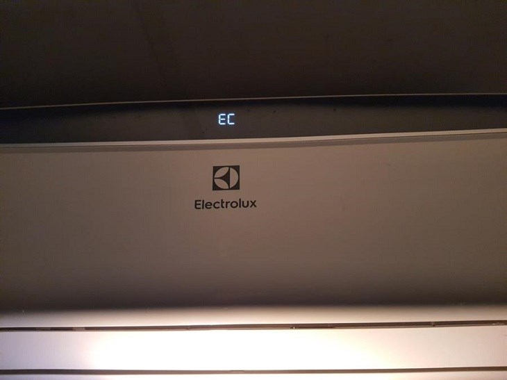 Máy lạnh Electrolux báo lỗi EC – Dấu hiệu, nguyên nhân và giải pháp triệt để 100%